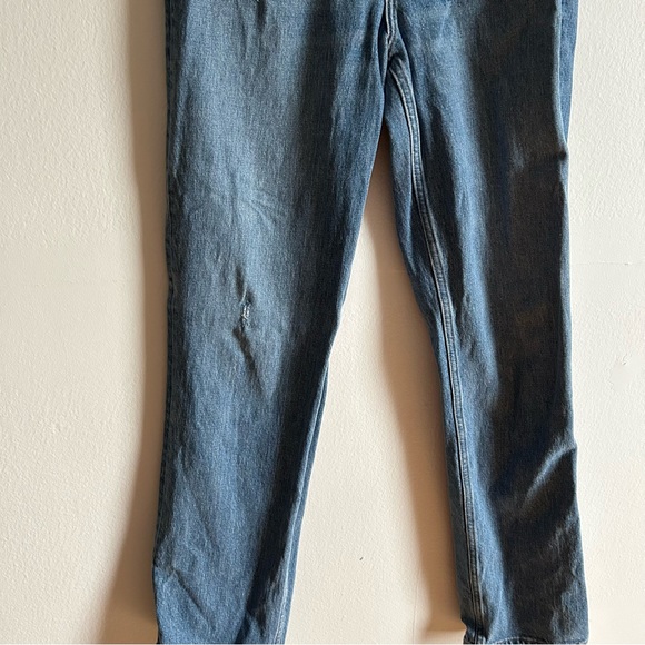 ** Sold **  Abercrombie & Fitch Ultra High Rise Criss Cross Waist Jeans - Picture 3 of 12